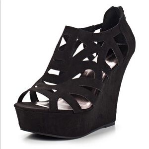 Madden girl black suede rolright platform wedges